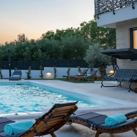 Kate - Zadar By Guide * Knezevic