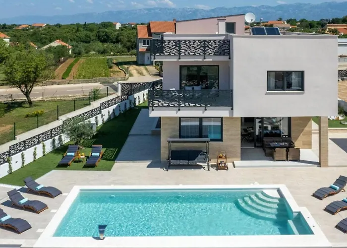 Kate - Zadar By Guide *