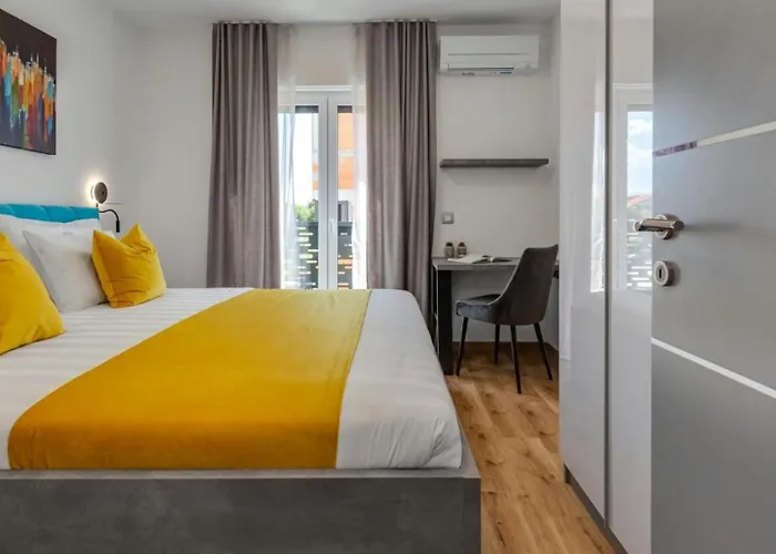 Kate - Zadar By Guide * Knezevic