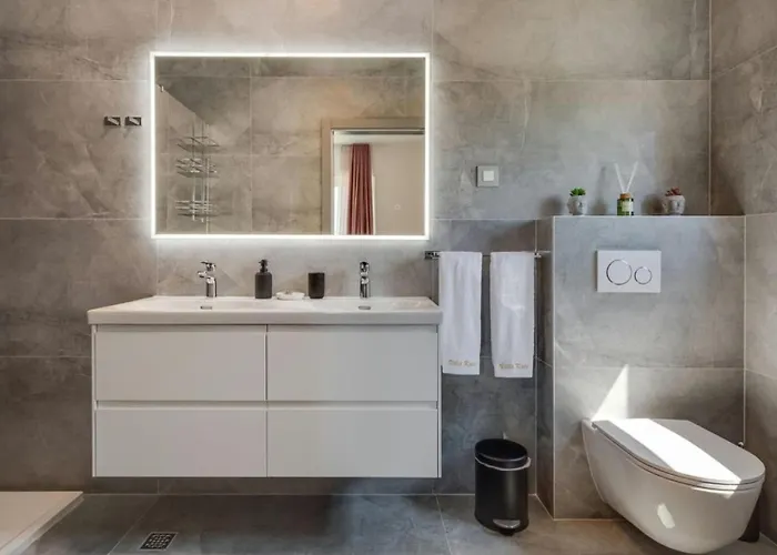 Kate - Zadar By Guide * Knezevic