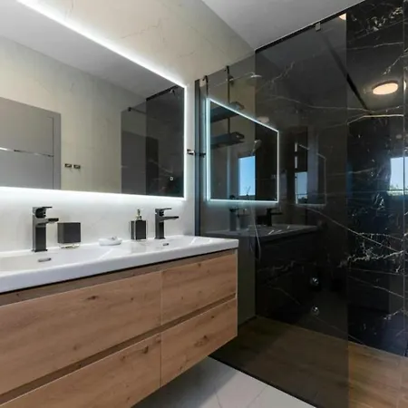 Kate - Zadar By Guide Knezevic