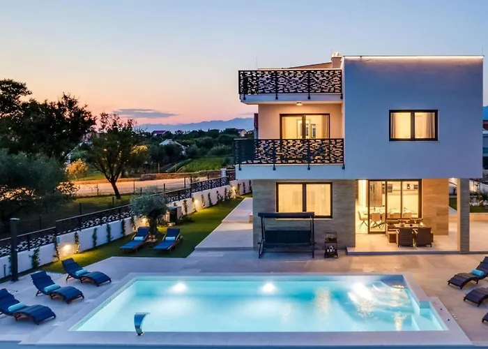 Kate - Zadar By Guide